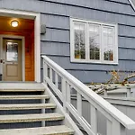 Charming Tudor-Style Rental Near Green Lake!